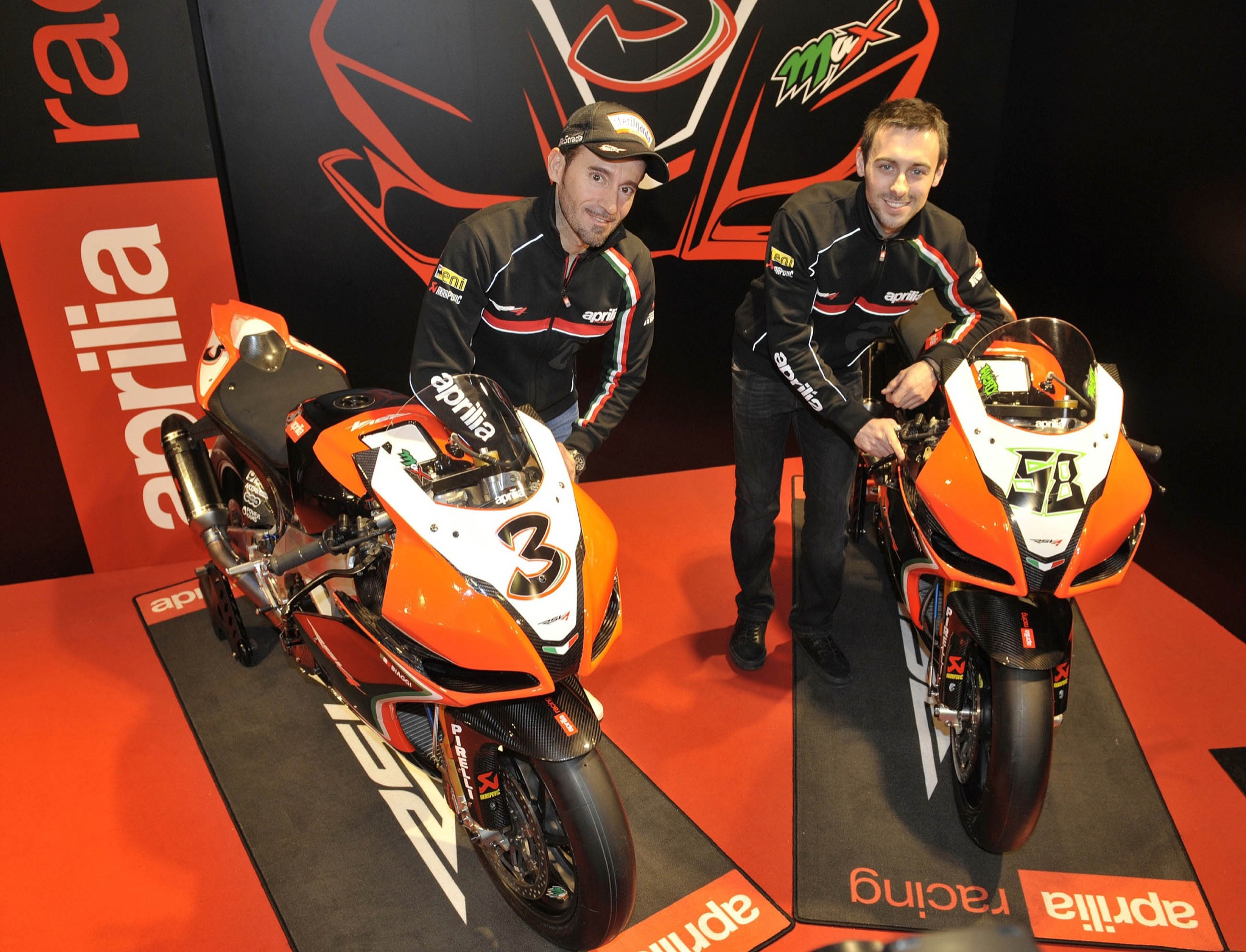 01_Aprilia_SBK