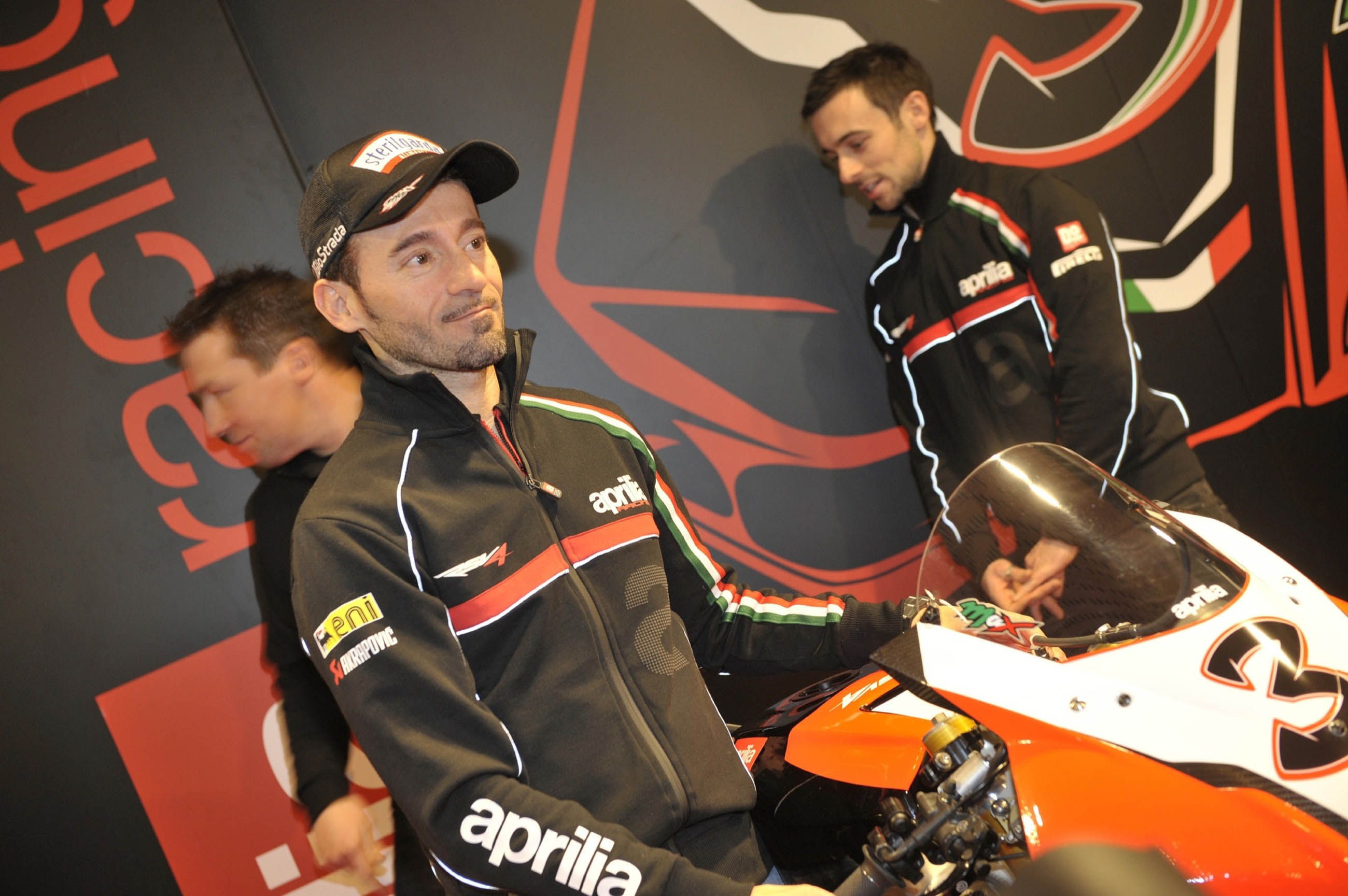 02_Aprilia_SBK