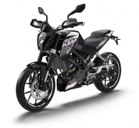 KTM 125 Duke con i nuovi accessori