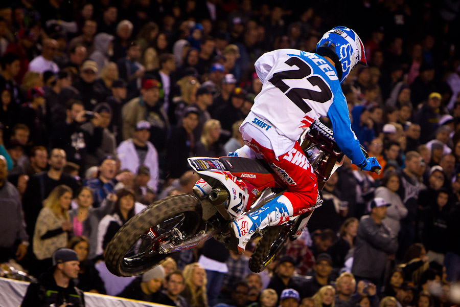 Chad Reed impegnato in un salto