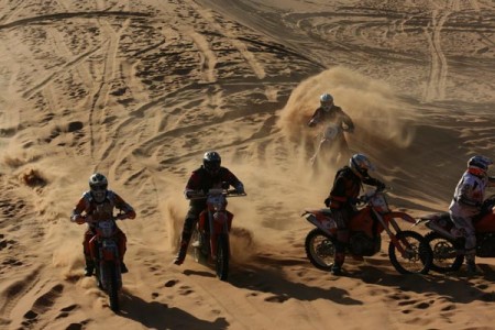 Desert Logic: piloti impegnati nel desero del Marocco 