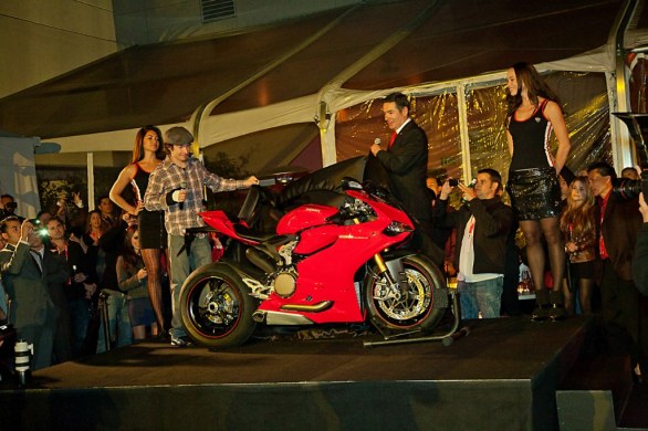 Ducati 1199 Panigale: la festa ad Hollywood