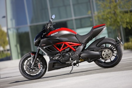 Ducati Diavel Carbon