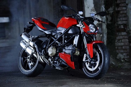 Ducati Streetfighter: il modello attuale nella classica versione rosso Ducati