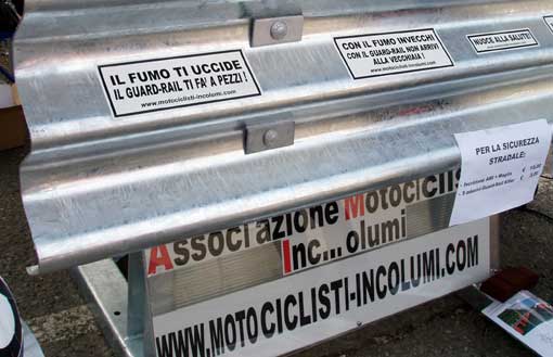 I guardrail sono tra le strutture più pericolose per i motociclisti