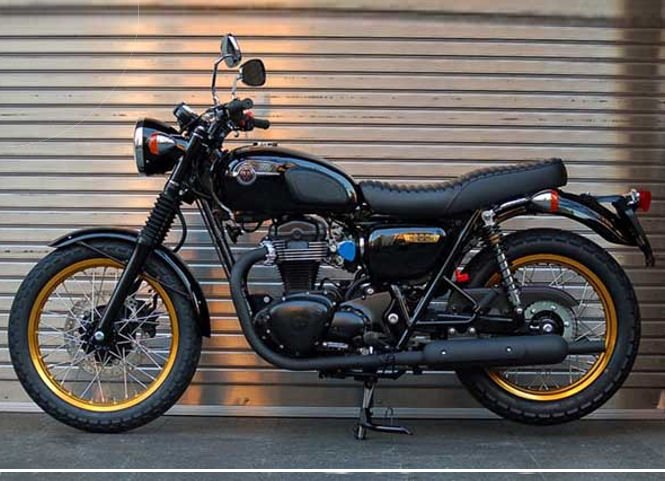 Kawasaki W800 Black&Gold SE