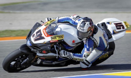 Leon Haslam in azione nel 2010