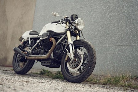 MotoGuzzi Cafe Racer nella versione preparata da John Williams