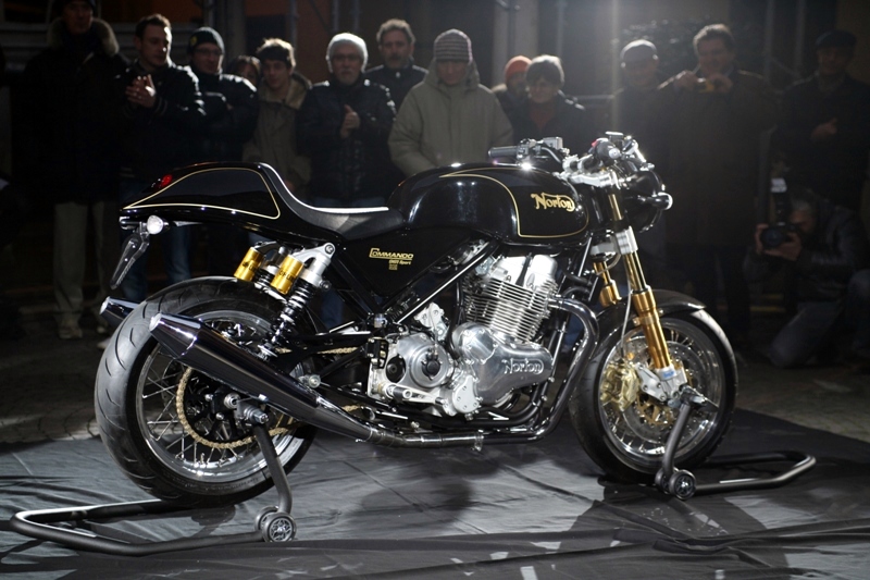 Norton Commando 961