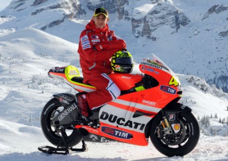 Valentino Rossi in sella alla sua Ducati Desmosedici