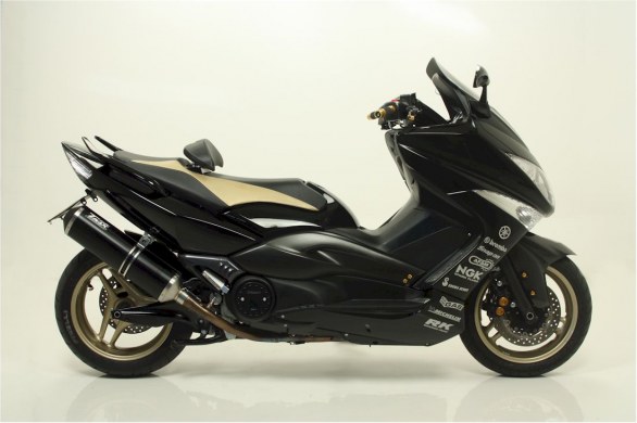 Yamaha T-Max con il nuovo Giannelli Dark