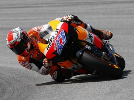 casey stoner gara phillip island 2011