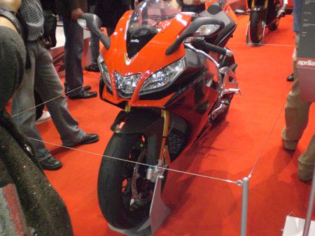 Aprilia RSV4 Factory