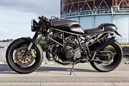 Lanuova special su base Ducati SS 750