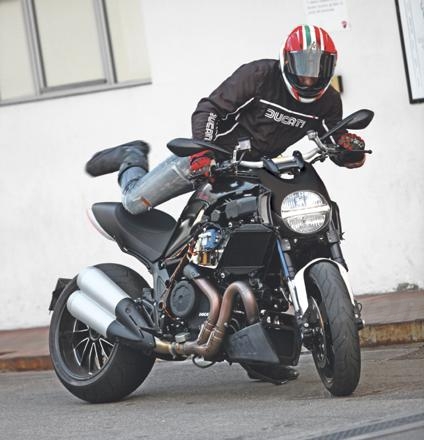 Ducati Diavel: la nuova cruiser della casa bolognese