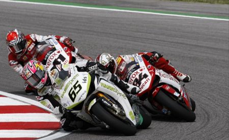 Jonathan Rea in azione durante un Gran Premio