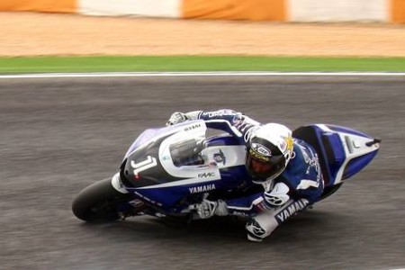 jorge lorenzo yamaha 2011