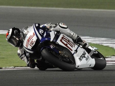 Jorge Lorenzo in azione a Losail