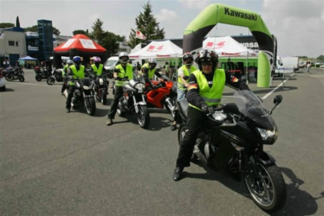 kawasaki_touring_trophy