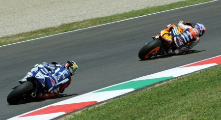 lorenzo stoner duello 2011