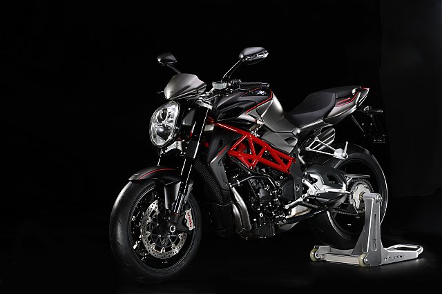 mv agusta brutale 1090 rr