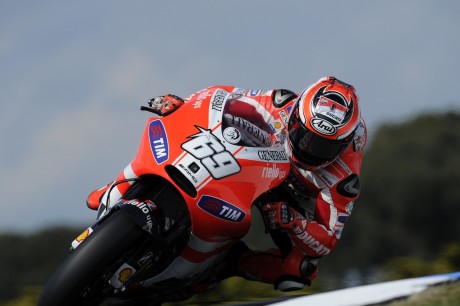 nicky hayden phillip island 2011 gara