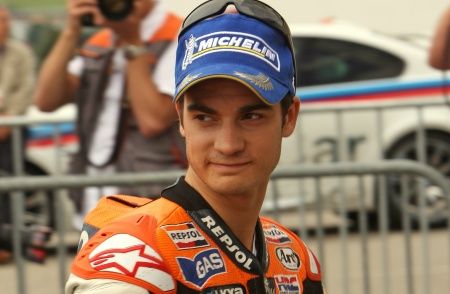 Dani Pedrosa in volo per Laguna Seca