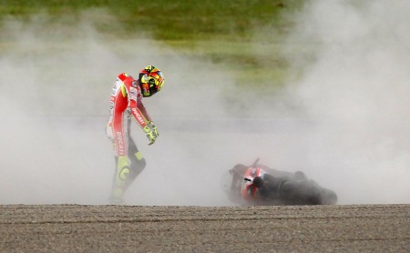 rossi caduta motegi 2011