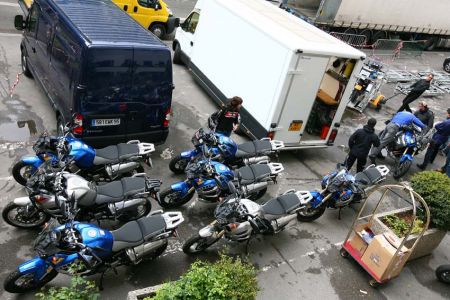 Yamaha Super Ténérés in preparazione per la nuova iniziativa di solidarietà de team giapponese