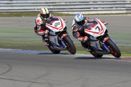 Piloti Superbike in azione a Misano