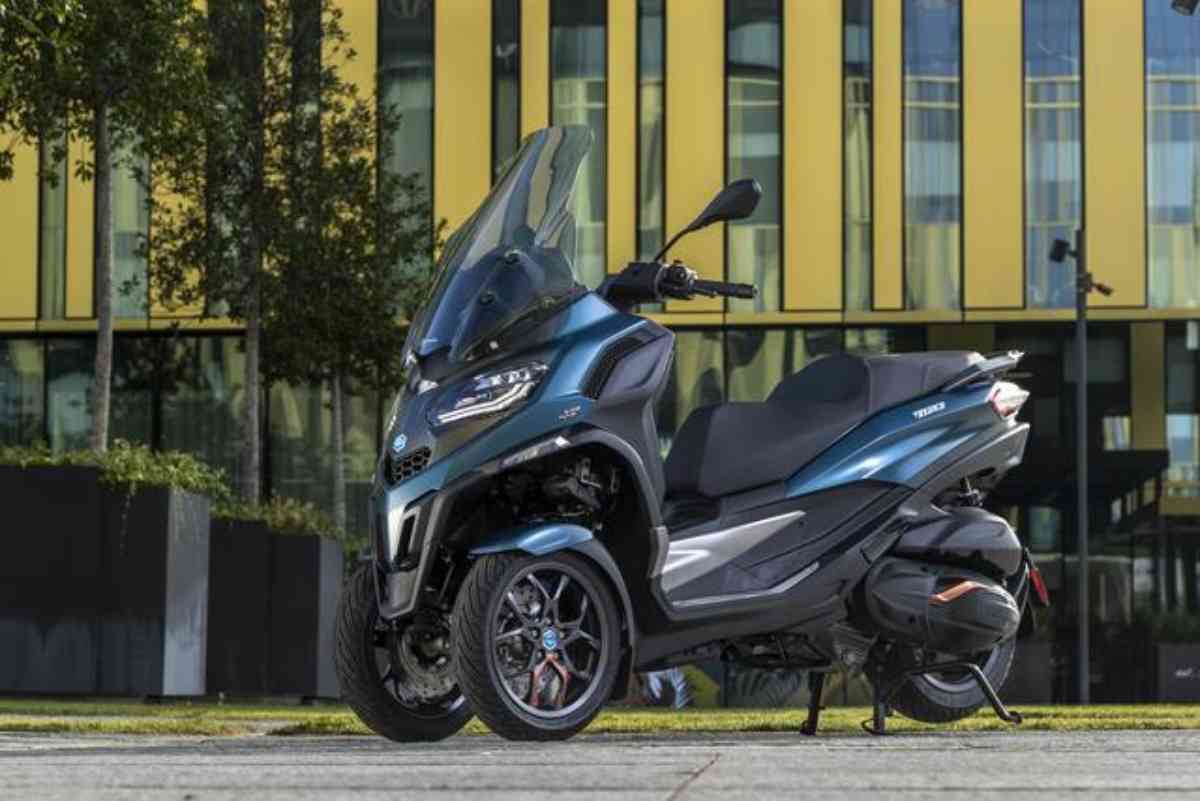 Tutta l'eleganza del Piaggio MP3 530 hpe Exclusive