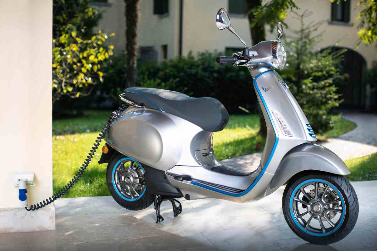 Vespa elettrica, con l'Ecobonus è tua con un super sconto - NextMoto.it 26-3-2023