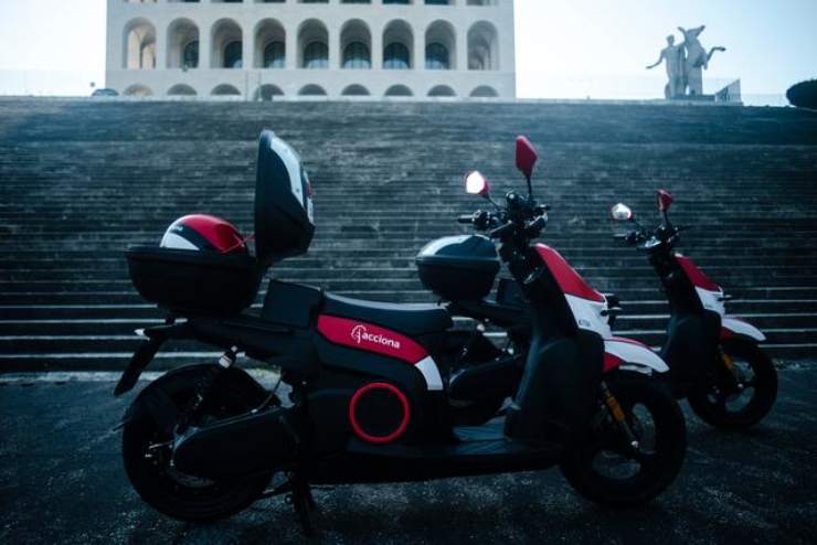 Acciona Scooter, fine delle attività in Italia