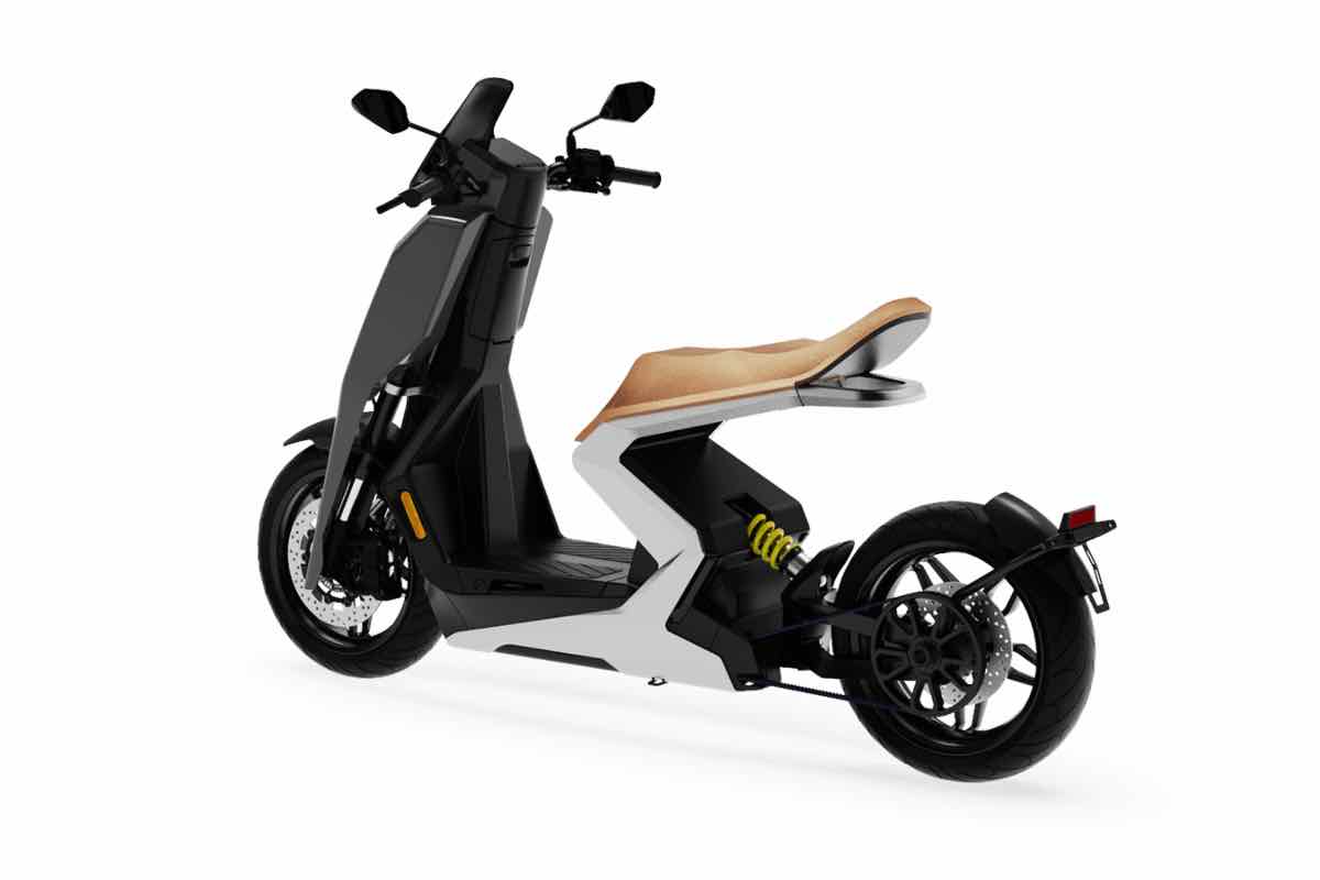 Zapp I300 Carbon, lo scooter in fibra di carbonio