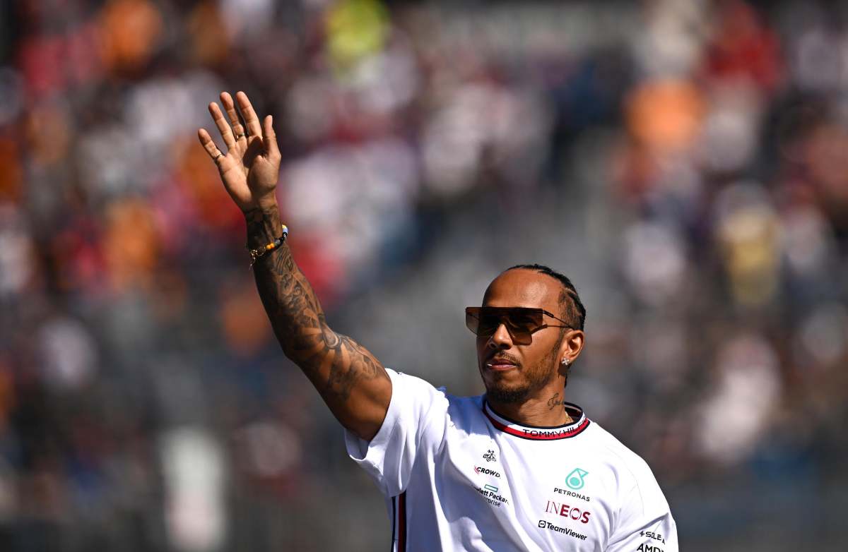 Lewis Hamilton, passione moto per il campione 