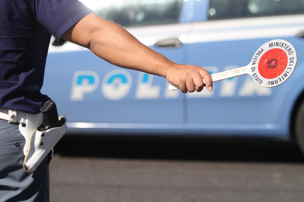 Moto in autostrada, cosa dice la legge