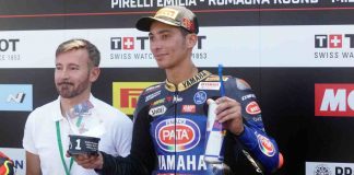 Toprak Razgatlioglu, clamorosa acrobazia in Moto