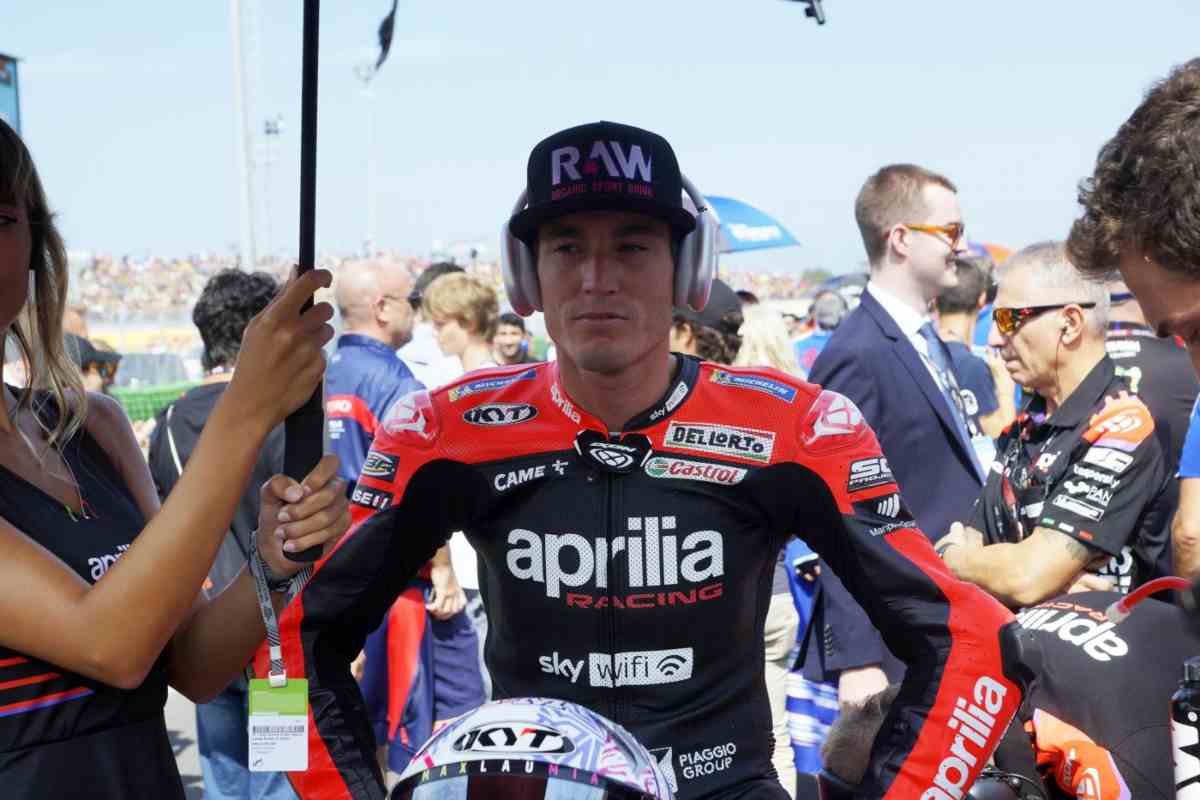 Aleix Espargaro, dalla moto a uno scooter