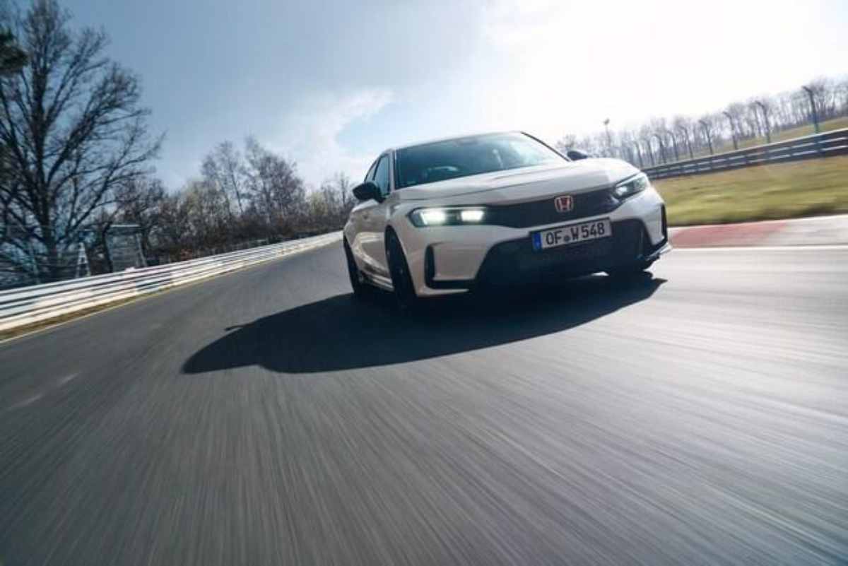 Honda Civic Type R, che spettacolo al Nurburgring