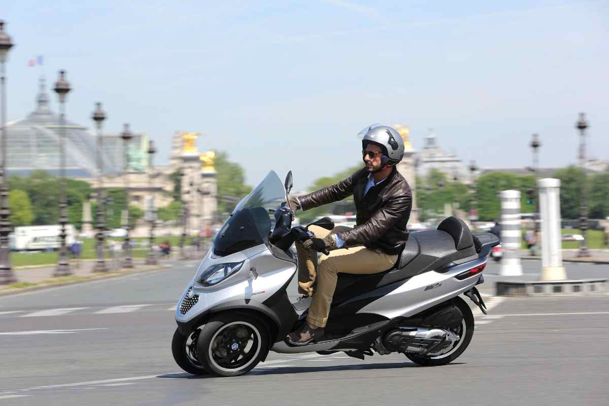 Scooter a tre ruote, novità nel Codice della Strada