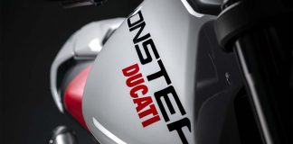 Ducati Monster, il nuovo look della naked