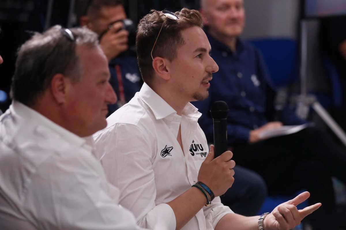 Jorge Lorenzo si espone su Marc Marquez