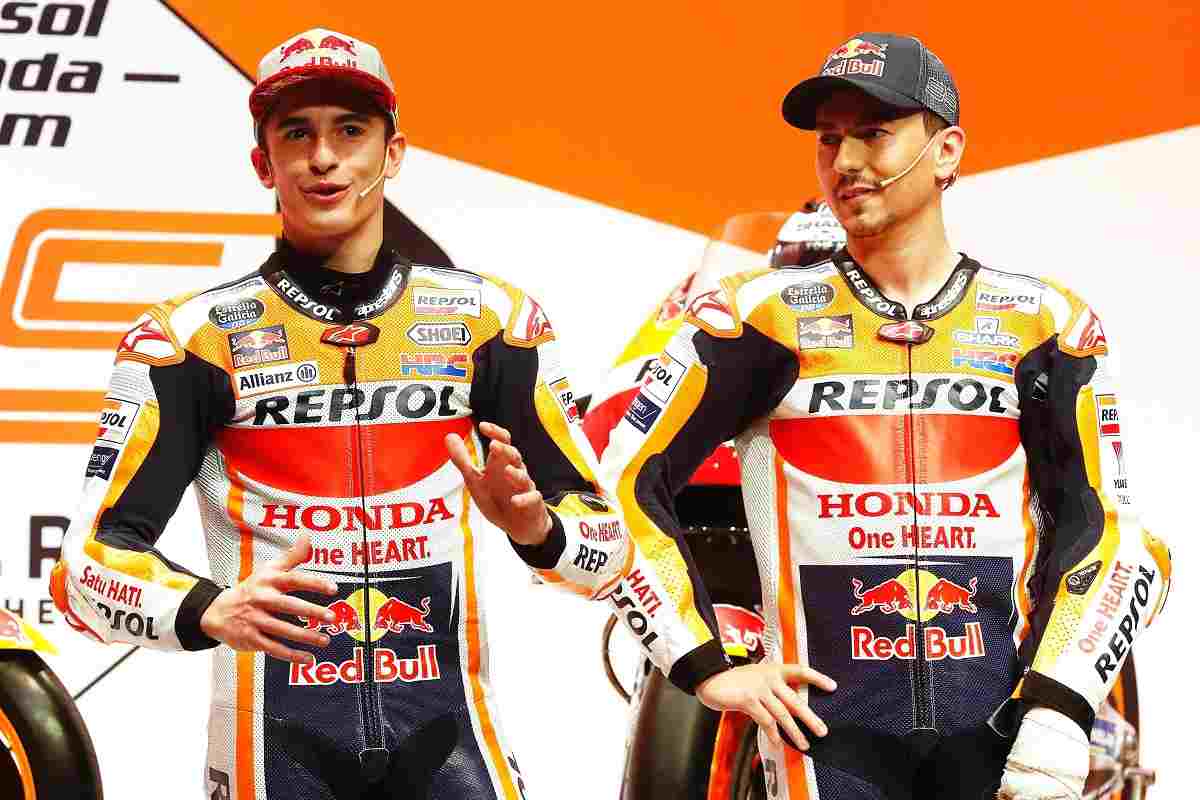 Lorenzo non le manda a dire all'ex compagno Marquez