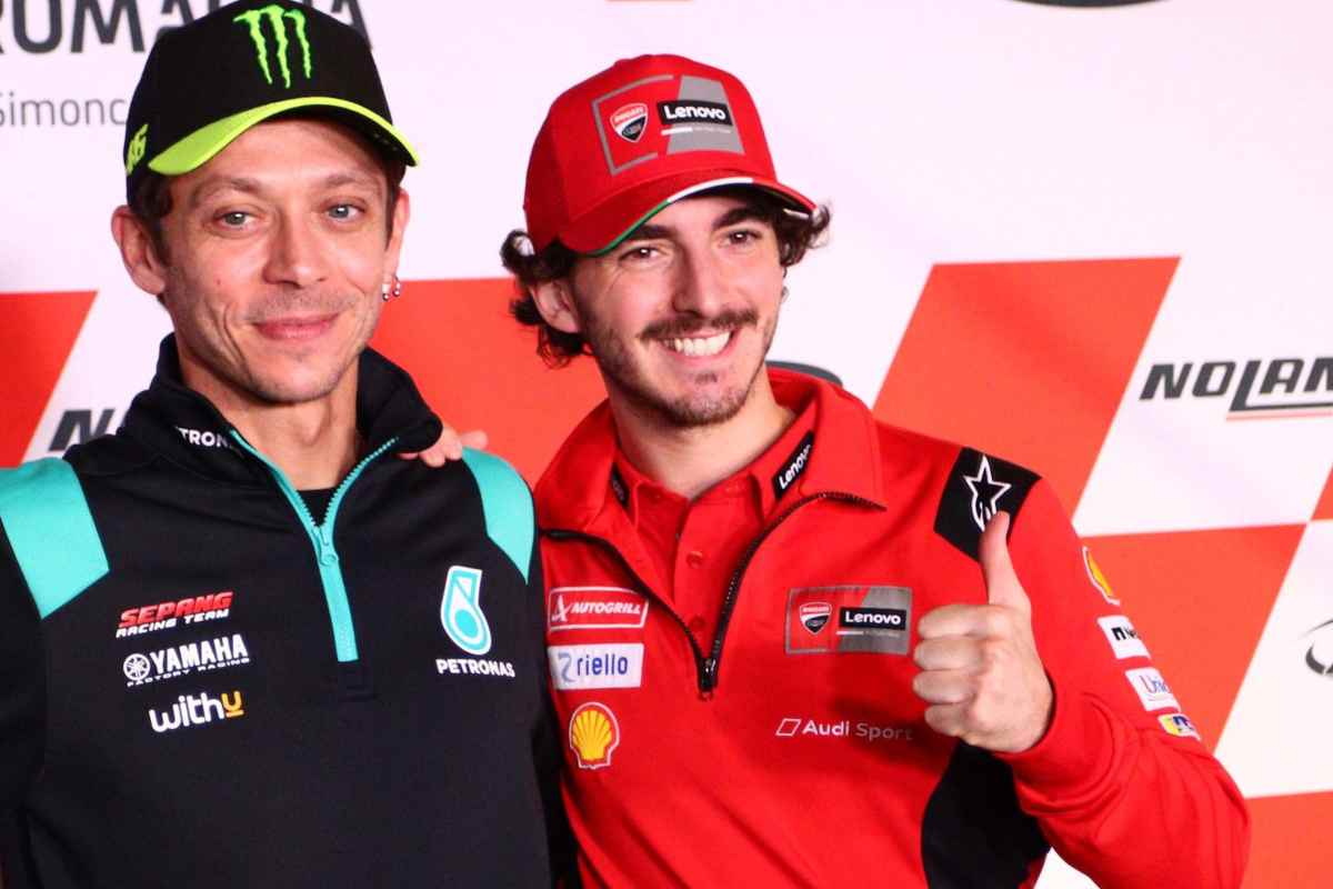 Pecco Bagnaia risponde a Valentino Rossi