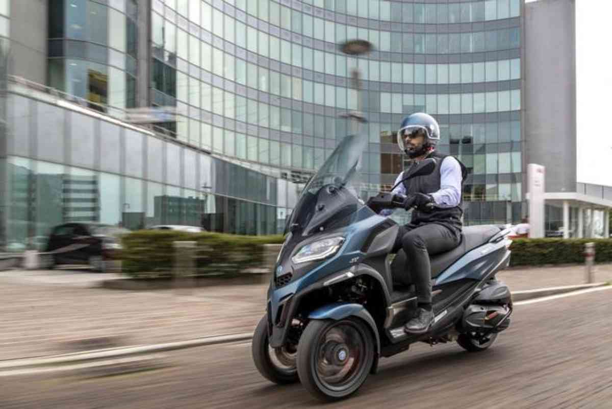 Piaggio MP3 in offerta speciale, bonus per i clienti