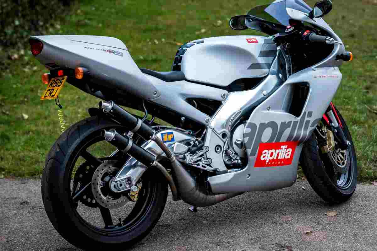 Aprilia RS250, un modello speciale all'asta