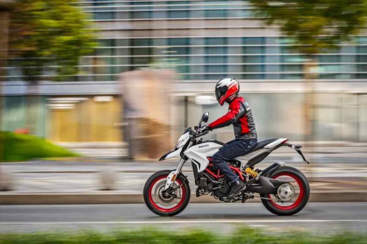 Ducati Hypermotard, che offerta per i clienti