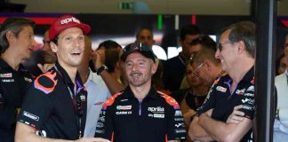 Max Biaggi protagonista di un'iniziativa Aprilia