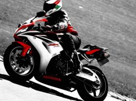 Moto, cosa indossare in estate