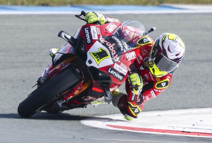 Alvaro Bautista smentisce ritorno MotoGP